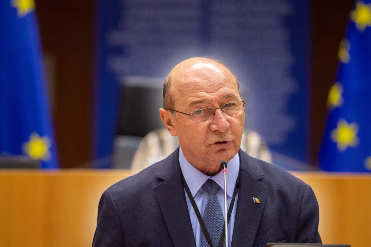 Cine a fost și cum arată prima iubită a lui Traian Băsescu