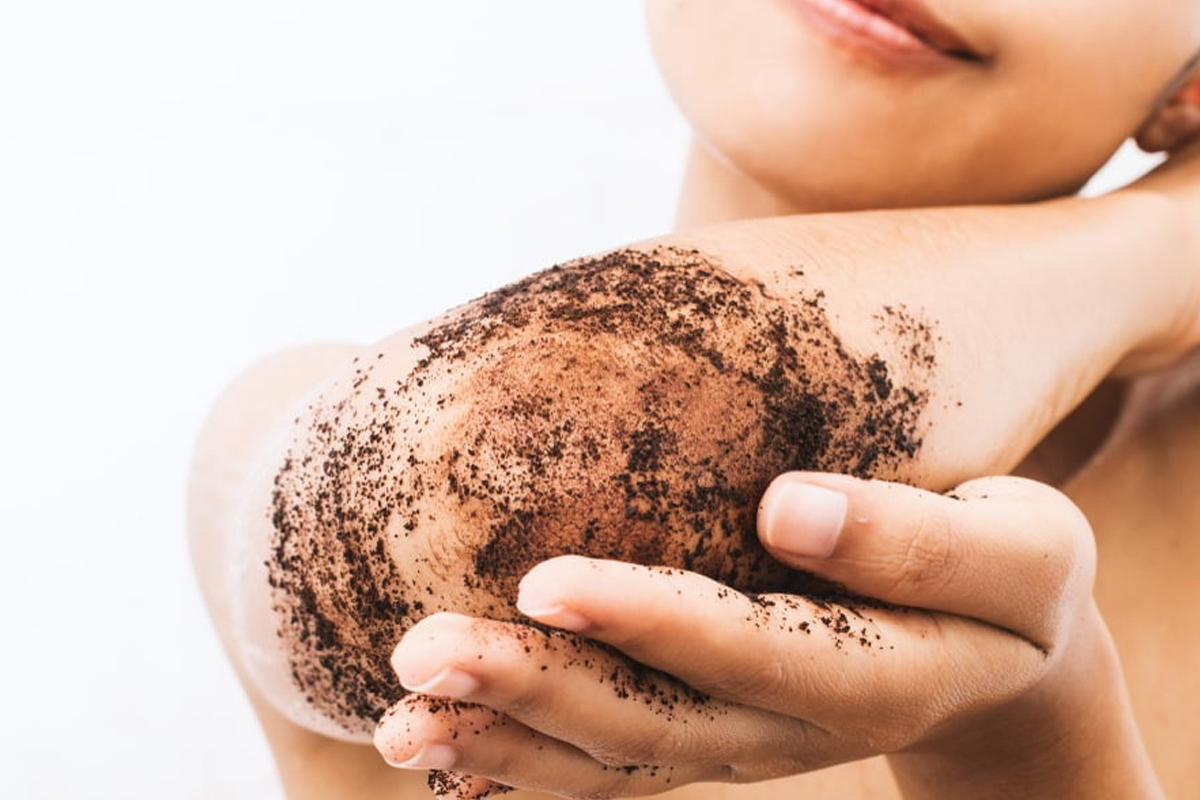 Scrub natural pentru față și corp