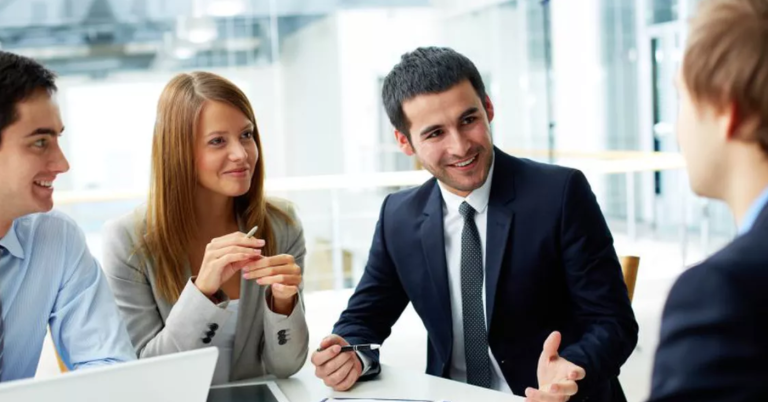 Care este diferența între PFA și SRL. Ce presupune fiecare în parte, detalii esențiale