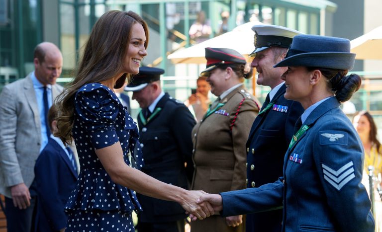 Ce haine nu mai are voie Kate Middleton să poarte, după schimbarea titlului regal. “Nu sunt potrivite pentru o viitoare regină”
