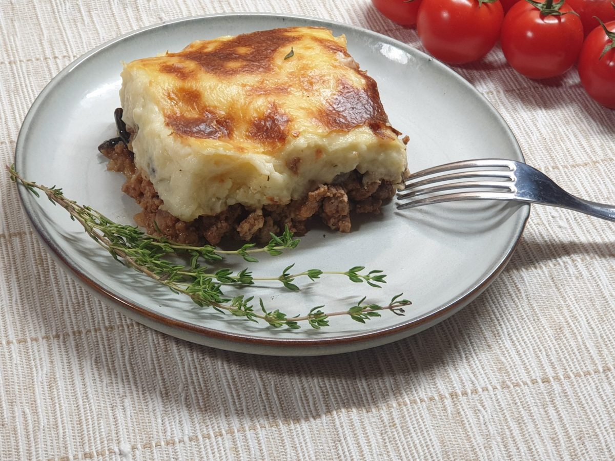 Musaca grecească cu vinete și carne tocată. Foto: Oana Matei/ ego.ro