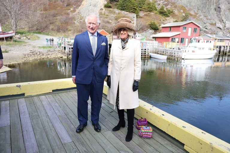 Cum l-a cucerit, de fapt, Camilla Parker pe regele Charles. Trăsătura comună pe care Regina consoartă o are în comun cu Elisabeta a II-a