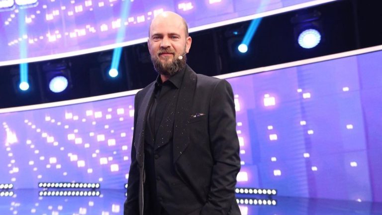 Cosmin Seleși revine în televiziune. Cu ce post tv a semnat. E oficial