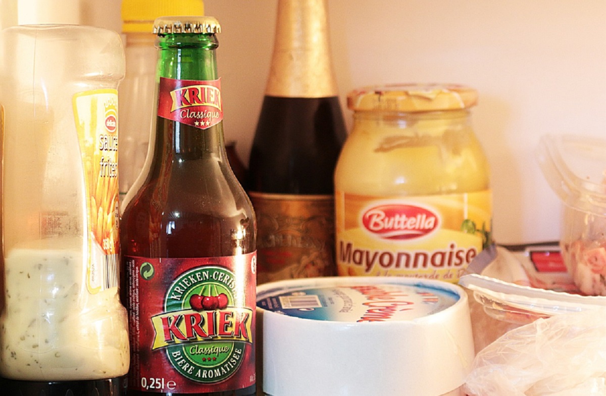 Greșeala uriașă pe care o fac toți românii când pun mâncarea în frigider