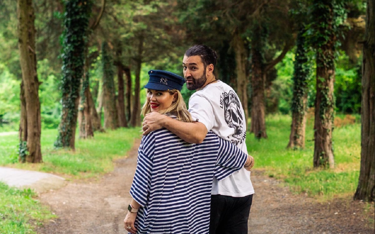 De ce nu se căsătorește Smiley?