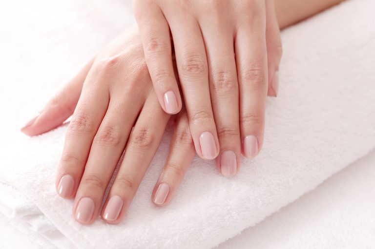 3 tratamente naturale și rapide pentru unghii lungi și sănătoase. Sunt ideale în ritualul de îngrijire