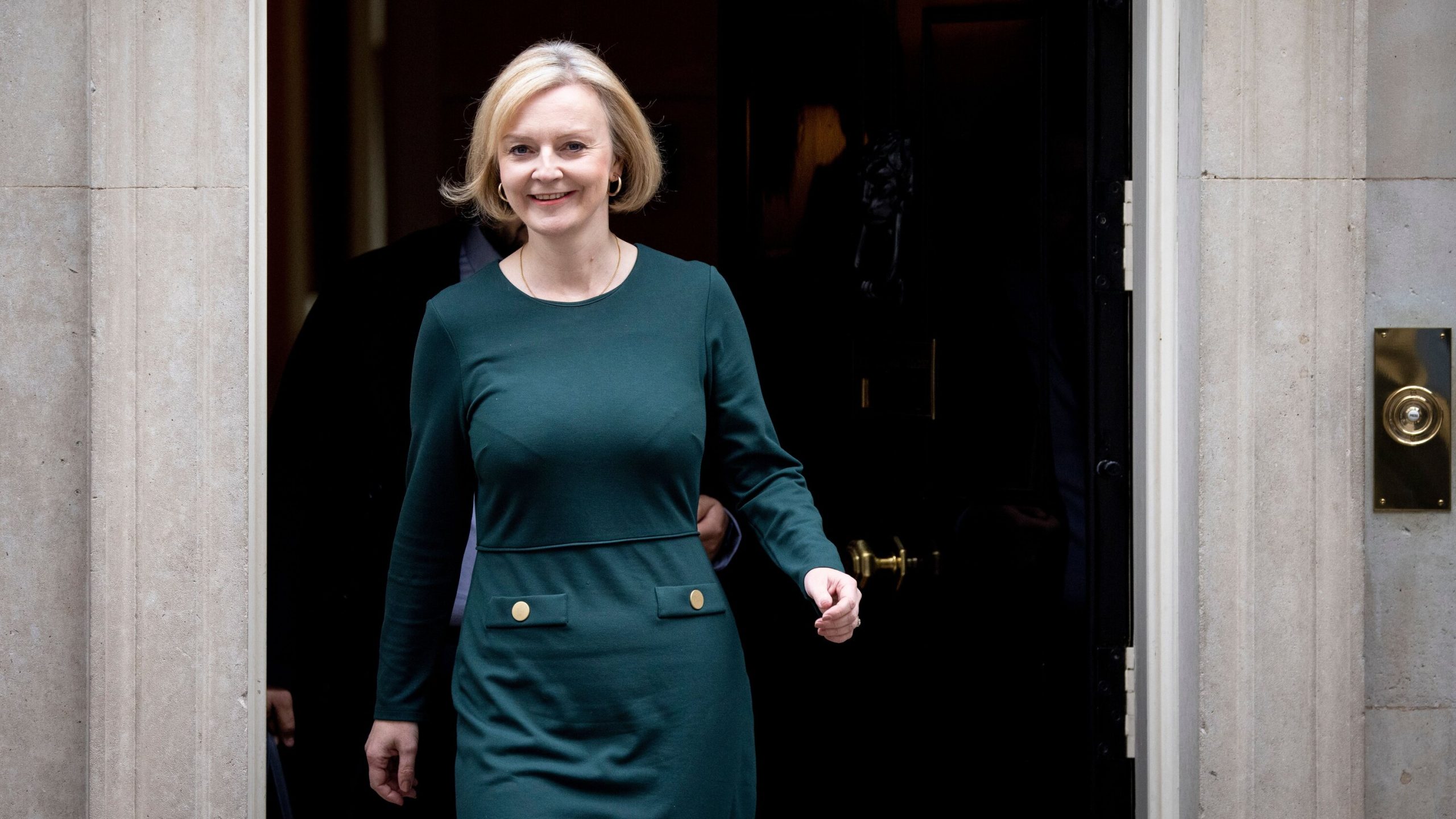 De ce a demisionat Liz Truss din postul de prim-ministru al Marii Britanii