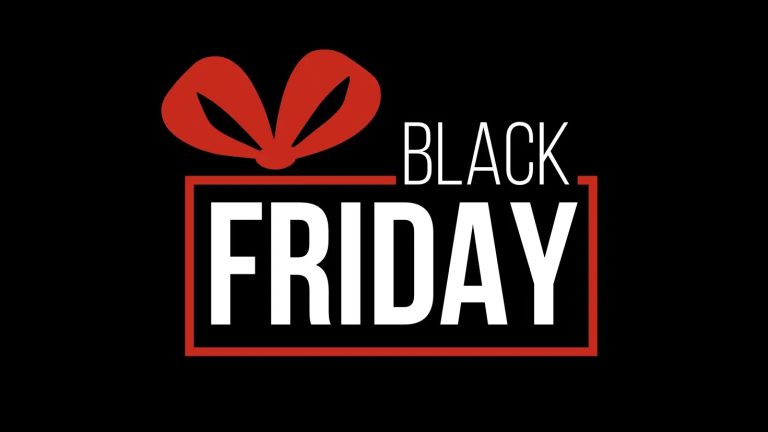 Când e Black Friday 2022. Când încep marile reduceri la Emag și Altex