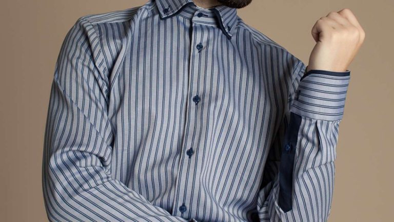 Câți nasturi se deschid la cămașă. Regula de aur pentru o apariție impecabilă