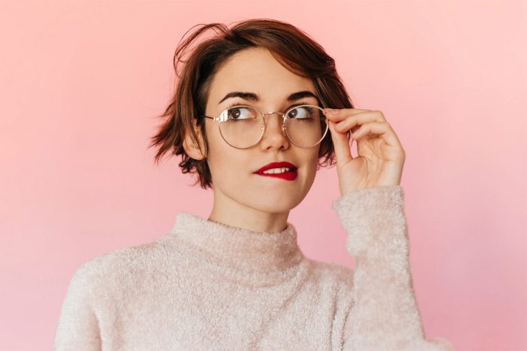 Coafura care îmbătrânește orice femeie. La 30 vei arăta ca de 50 de ani