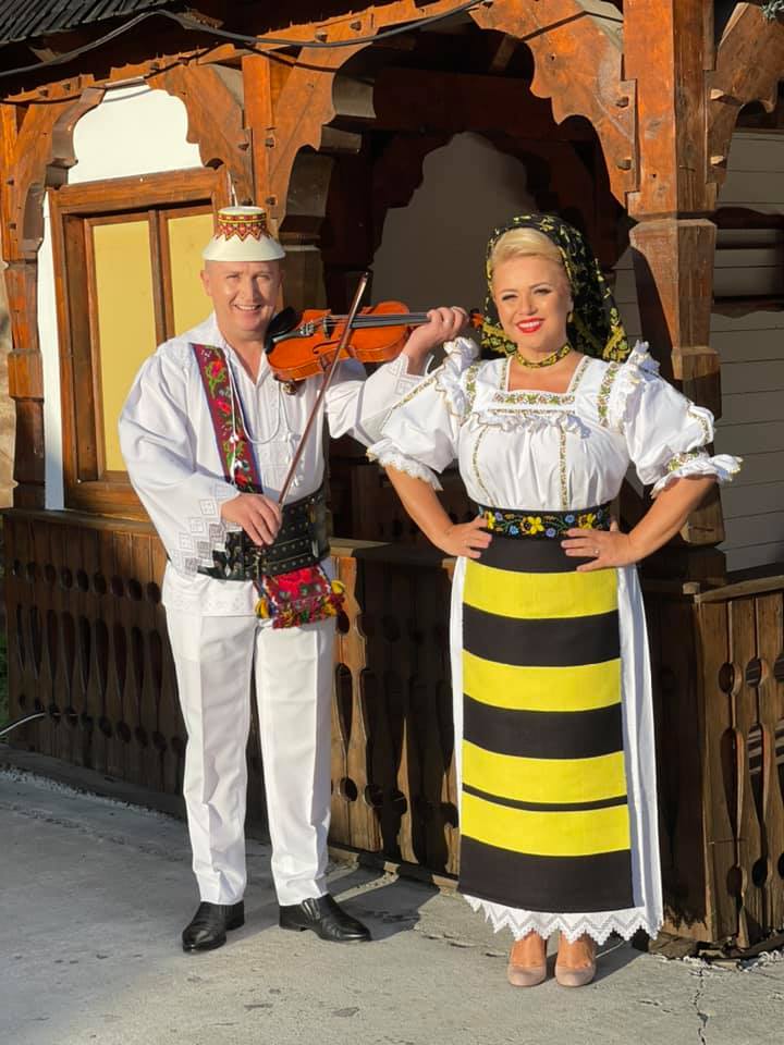 Soții Cornelia și Lupu Rednic au împlinit 30 de la nuntă