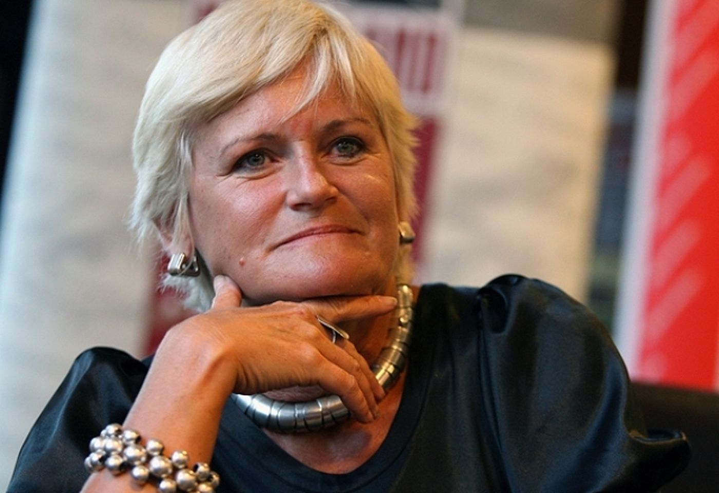 De ce nu vrea Monica Tatoiu sa-i faca parastas mamei sale. Promisiunea pe care i-a facut-o acesteia 1