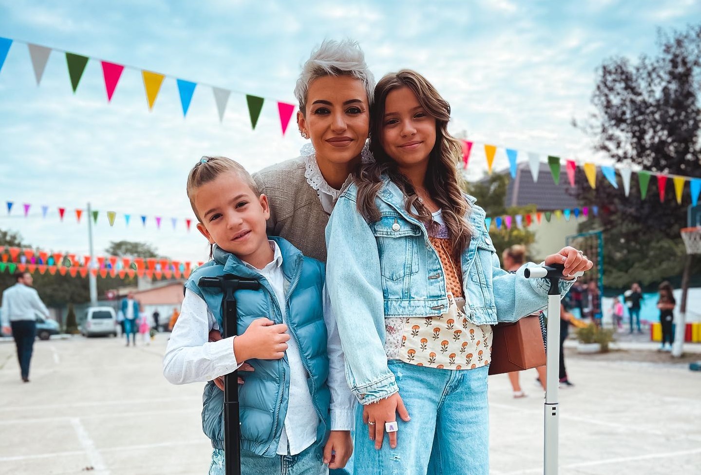 Giulia Anghelescu are de furca cu fiica ei in varsta de 10 ani.