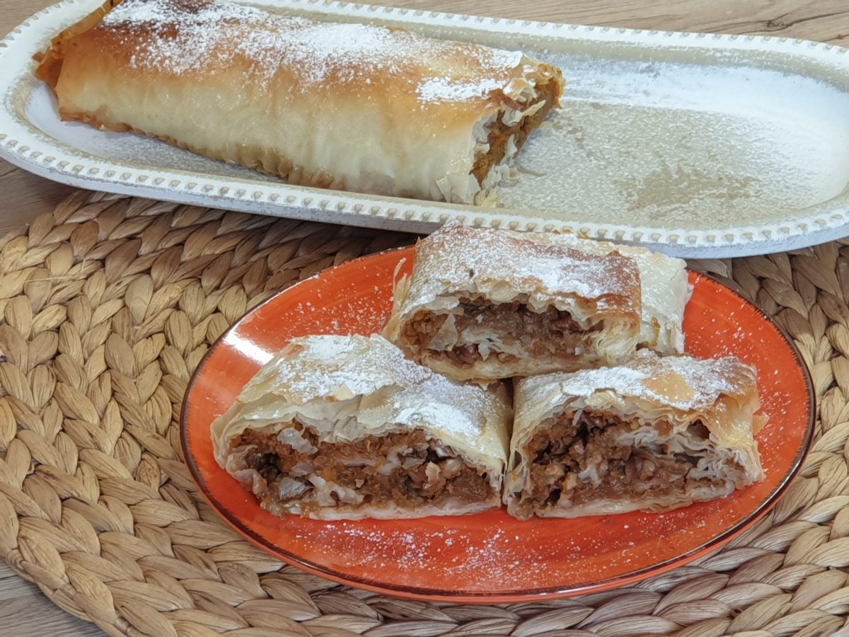 Ștrudel cu dovleac și nuci. Foto: Oana Matei/ego.ro