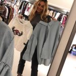 Flavia Mihășan a găsit cea mai eficientă metodă de a scăpa de hainele din dressing. „Am remarcat că mă îmbrac cu 20% din hainele pe care le am”