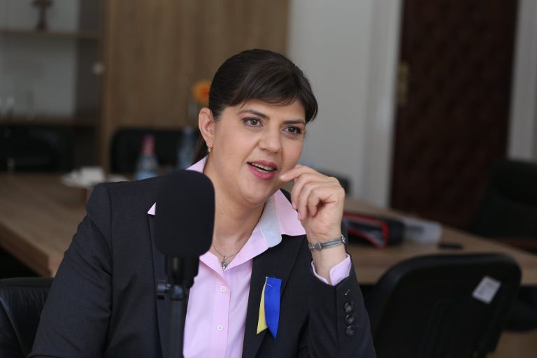 Cum reacționează Laura Codruța Kovesi când citește știri despre presupusul ei soț. ”A fost o chestiune personală. Ne amuzăm!”