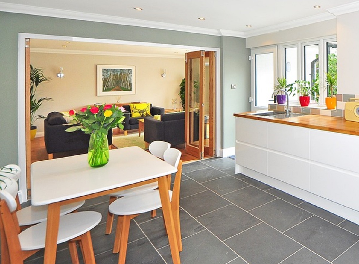 Ce să pui pe masa de bucătărie pentru a atrage norocul