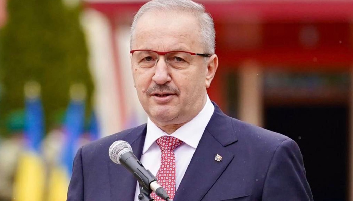 De ce și-a dat Vasile Dîncu demisia