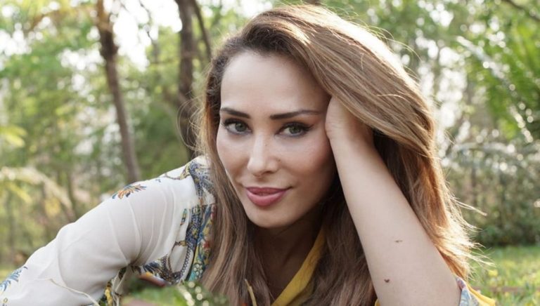 De ce s-a mutat, de fapt, Iulia Vântur în India. Avea o carieră de succes în România