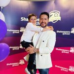 Jorge a ales sa-si creasca fiul de cinci ani dupa alt gen de parenting