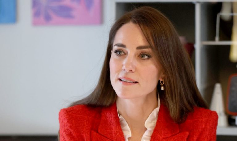 Kate Middleton, ținută cu adevărat regală. A purtat accesoriul preferat al prințesei Diana și a fost mai strălucitoare ca oricând