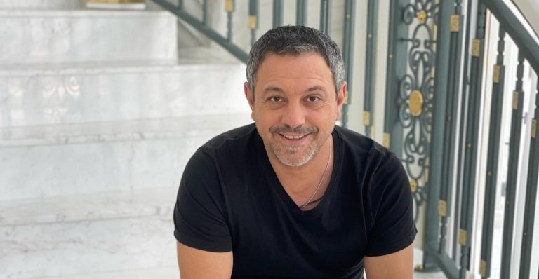 Ipostaza emoționantă în care a fost surprins Sorin Bontea alături de fiica lui. Fanii au reacționat imediat: „Ce familie frumoasă aveți!”