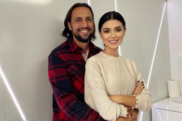 Cine îi ajută, de fapt, pe soții Denis și Cristina Ștefan cu cele două fiice: „S-au așezat lucrurile și a venit după nu știu câți ani în care nu ne-am văzut” VIDEO EXCLUSIV