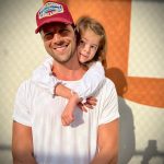 Adrian Nartea este în inferioritate numerică acasă