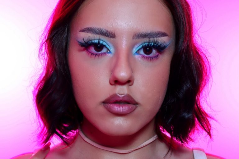 Machiaj pentru Revelion. Claudia Preduca, make-up artist: “Aș sugera glitter” SPECIAL