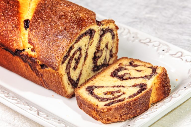 Cum să păstrezi cozonacul proaspăt mai multe zile. Așa nu își va schimba gustul, secretul gospodinelor desăvărșite