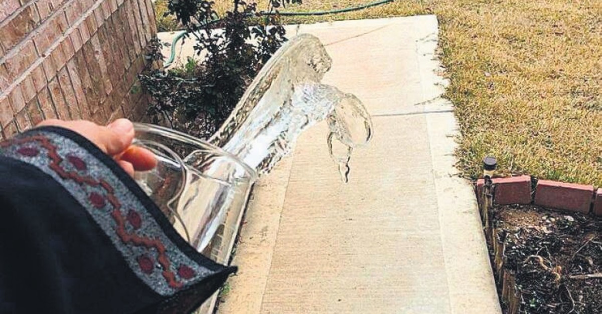 De ce arunca turcii apa dupa ce o persoana le pleaca din casa