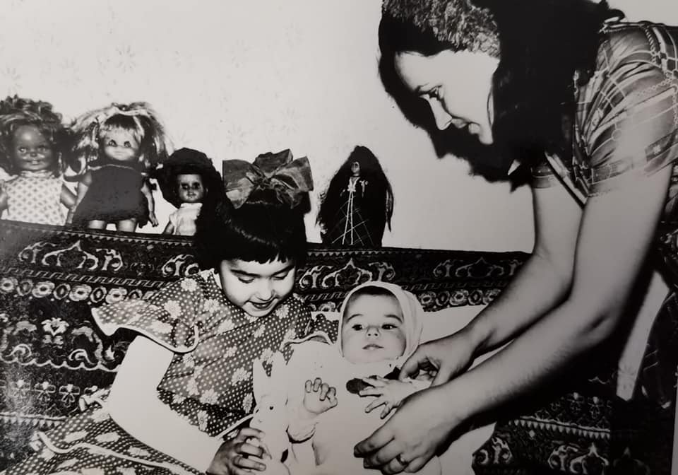 Recunoști fetița din imagine? A ajuns una dintre cele mai apreciate vedete din România