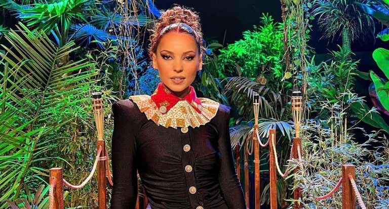 AMI moștenește tăria de caracter și energia bunicii sale. „La 85 de ani are WhatsApp, ne trimite poze și vorbim prin video call” VIDEO EXCLUSIV