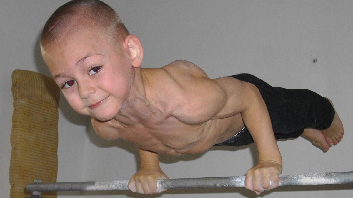 Îl mai ții minte pe “micul Hercule”?