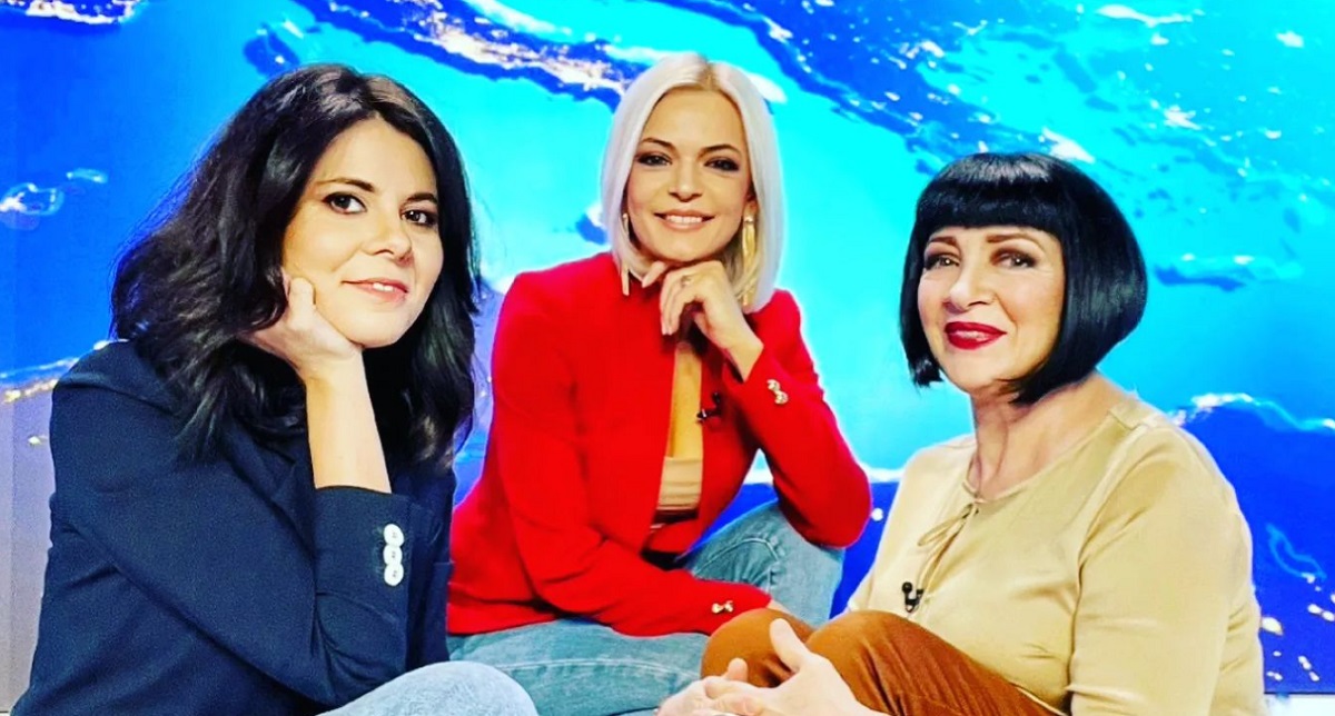 Poartă sau nu perucă Neti Sandu?