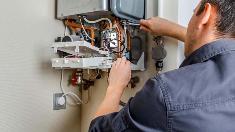 Semnul clar care arată că trebuie să schimbi neapărat centrala termică. Trebuie să fii atent la apa care curge la robinet