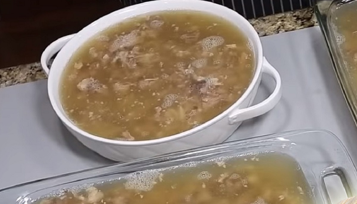 Cât timp se fierbe, de fapt, piftia