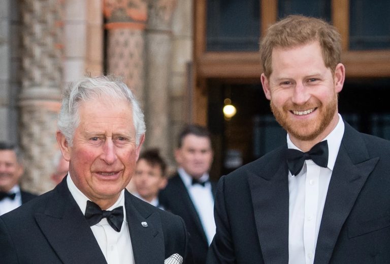 Cine ar fi adevăratul tată al prințului Harry. Chiar și regele Charles obișnuia să facă glume despre asta