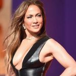 Trucul care o ajută pe Jennifer Lopez să arate ca la 20 de ani în 5 minute. Secretul artistei pentru a întineri instant