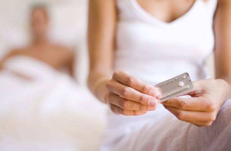 Cât costă pastila de a doua zi în 2023. Prețul diferă în funcție de farmacie. Suma de la care poate porni
