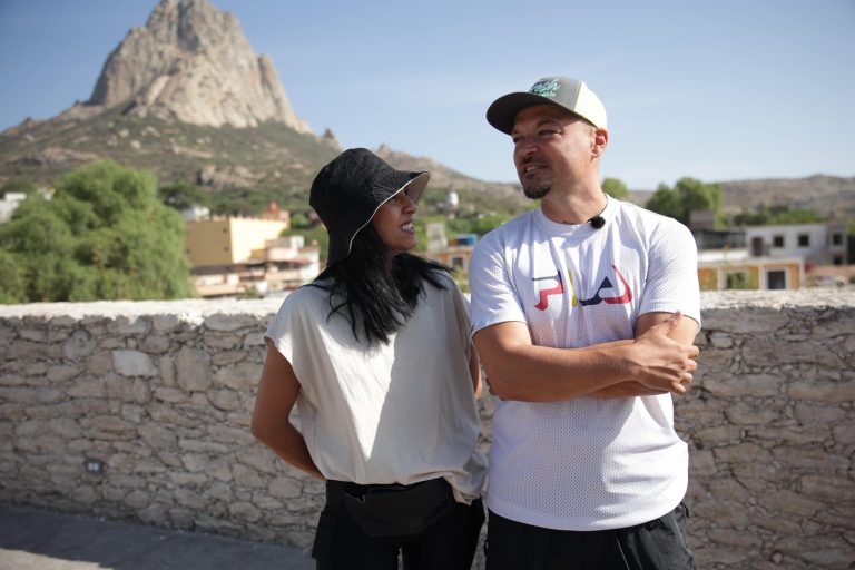 Cum a reacționat Puya, când soția lui s-a sărutat cu unul dintre concurenții America Express. Artistul nu s-a putut abține, momentul incredibil