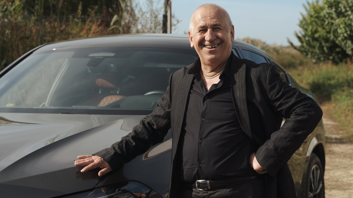 George Mihăiță nu mai vrea să vadă carne de când îl interpretează pe Bebe Măcelaru. „De acum mănânc mai puțin și vorbesc mai mult” VIDEO EXCLUSIV