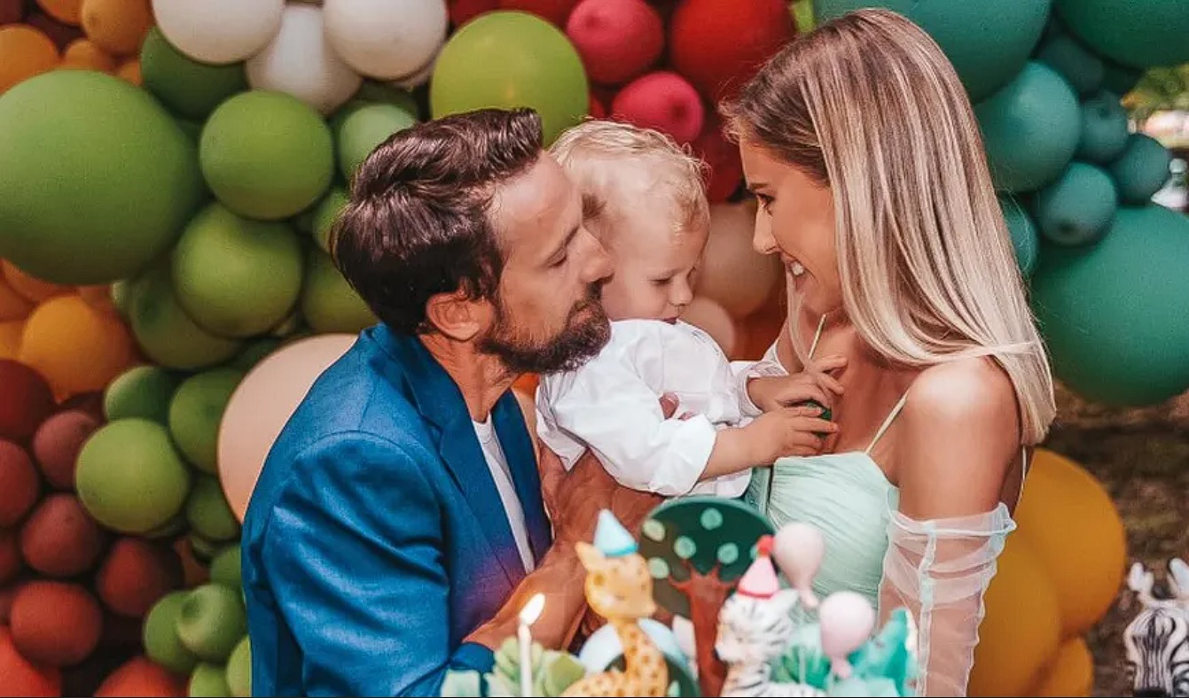 Fiul lui Dani Oțil, imagine adorabilă