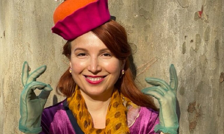 Ce pălării purtăm și cum le îngrijim într-un mod corect. Corina Leca, designer, oferă sfaturi prețioase: „Nu aș sfătui pe nimeni să bage la mașină o pălărie” VIDEO EXCLUSIV