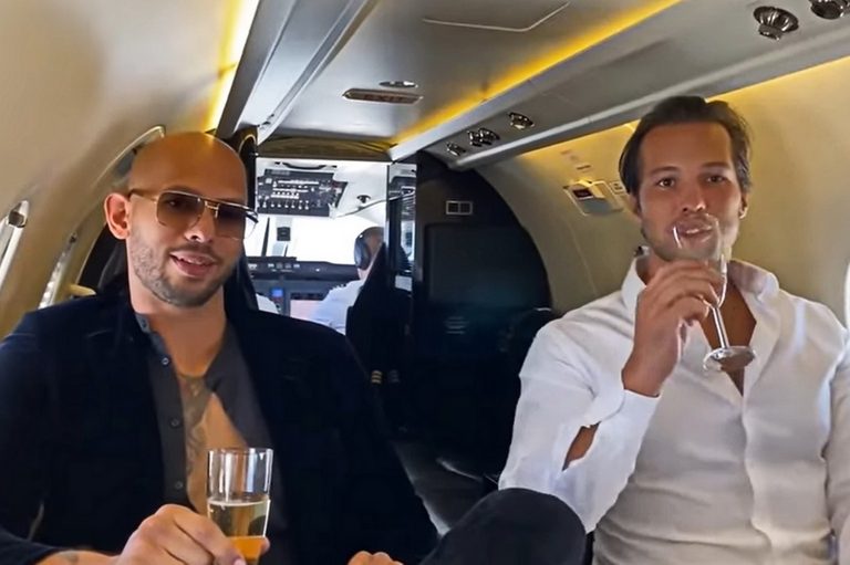 Cu ce se ocupă familia fraților Tate. Din ce au făcut bani de fapt părinții lor