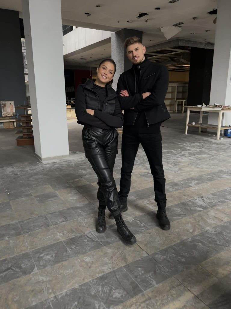 Ce se întâmplă între Alex Delea și Elena Chiriac: „Pe noi nu ne separă niciun film, la modul ăla suntem”. Prin ce au trecut la filmările pentru Haita în acțiune VIDEO EXCLUSIV