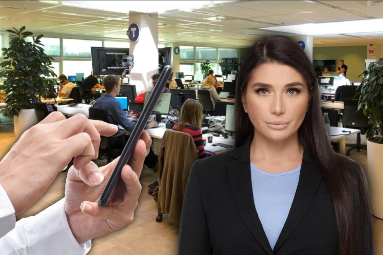 Cu ce se ocupă Elena Băsescu, la 42 de ani. „Nu are privilegii. Vine la program ca orice angajat”