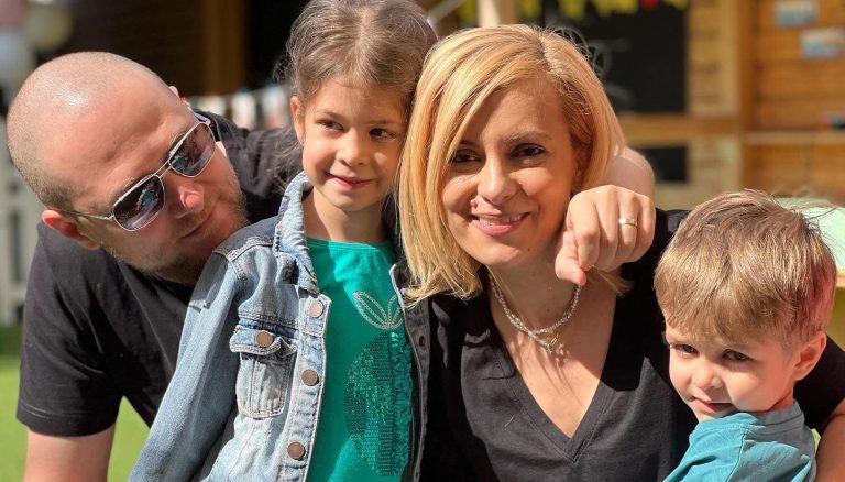 Cum se simte fiul Simonei Gherghe, după câteva zile petrecute într-un spital de stat: „Analizele lui Vlad erau extrem de proaste”