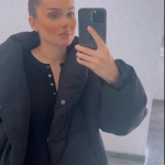 Cum și-a făcut apariția Theo Rose, la mall, însărcinată în luna a șasea