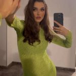 Cum și-a făcut apariția Theo Rose, la mall, însărcinată în luna a șasea